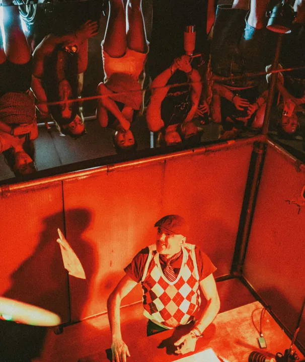 Red room — Sziget Festival 2025. Photograph by Márton Mónus.